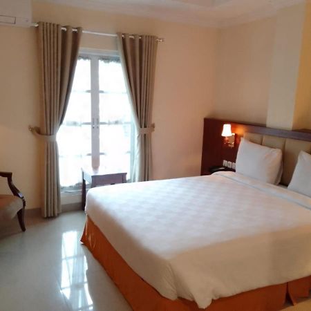 Le Semar Hotel Karawaci Dahung Exteriör bild