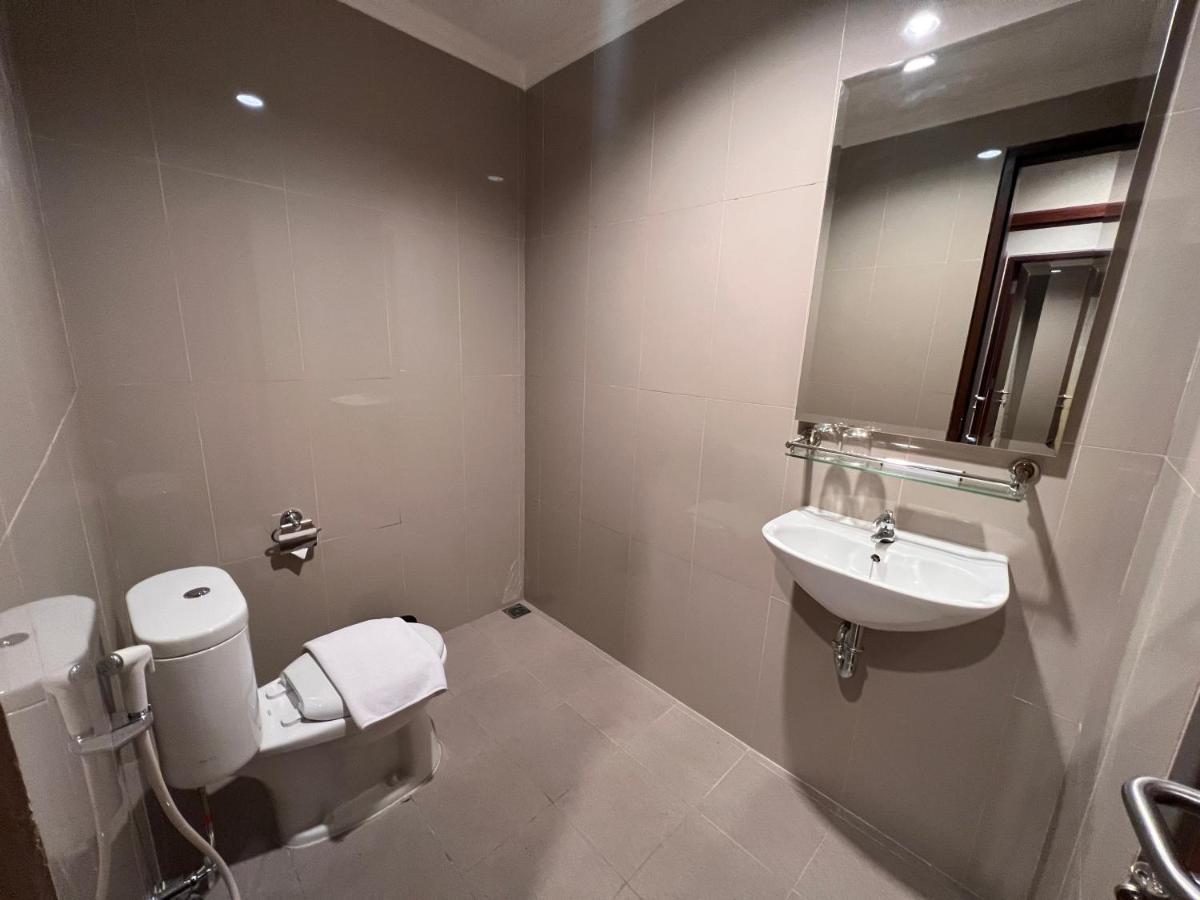 Le Semar Hotel Karawaci Dahung Exteriör bild