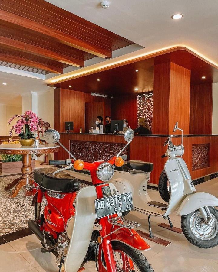 Le Semar Hotel Karawaci Dahung Exteriör bild